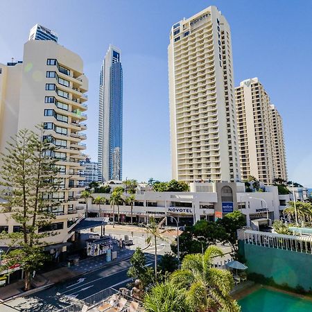 Bunk Surfers Paradise International Backpacker Hostel (Adults Only) Гоулд Коуст Екстериор снимка